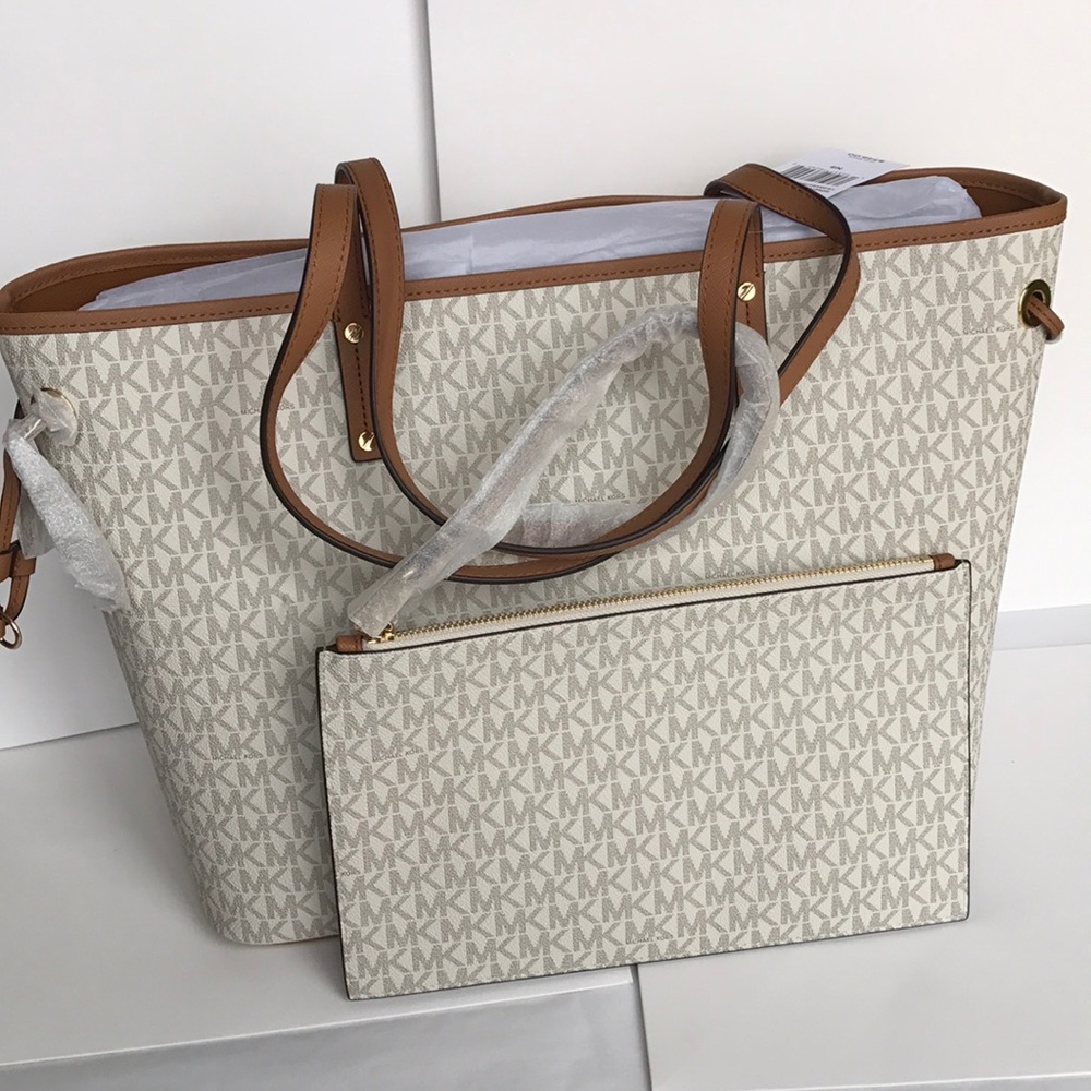 ❤️🌷mk drawstring tote/shoulder bag/vanilla/acorn - Picture 7 of 8